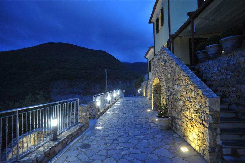 Arianna Hill House Bed & Breakfast ลาสเปเซีย ภายนอก รูปภาพ