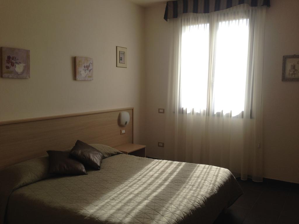Arianna Hill House Bed & Breakfast ลาสเปเซีย ภายนอก รูปภาพ